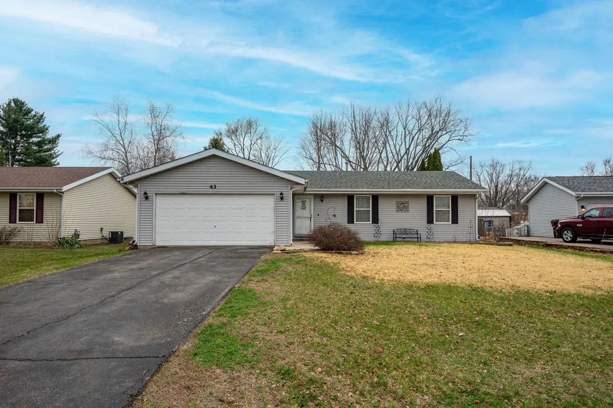 43 Thicket Lane, South Beloit, IL 61080 - #1