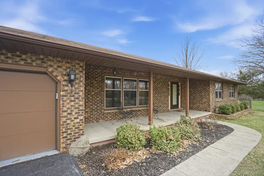 38679 N Pine Grove Avenue, Wadsworth, IL 60083 - #2