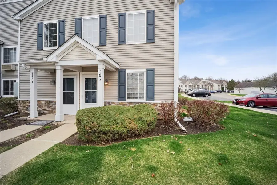 101 Silverstone Drive #101, Carpentersville, IL 60110 - #2