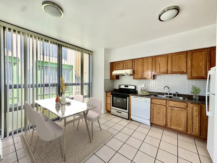 2237 S Stewart Avenue, Chicago, IL 60616 - #2