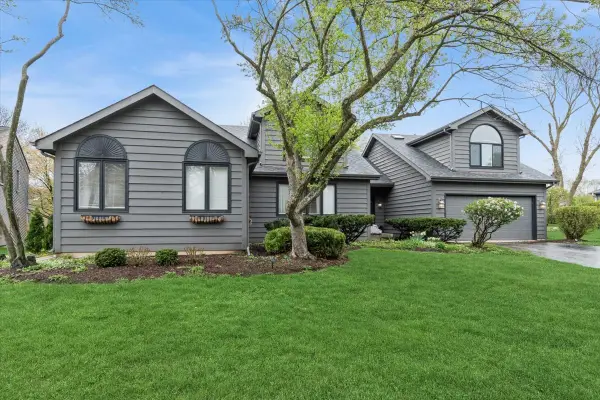 1923 Hillside Lane, Lisle, IL 60532