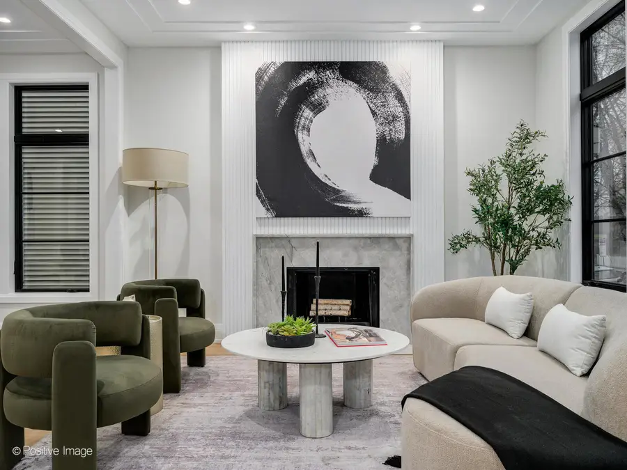 2016 W Giddings Street, Chicago, IL 60625 - #3