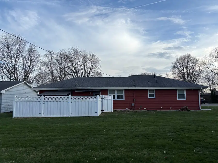 404 Elm Street, Morrison, IL 61270 - #2