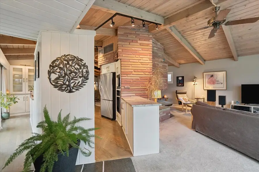 214 Hancock Avenue, Lake Bluff, IL 60044 - #3