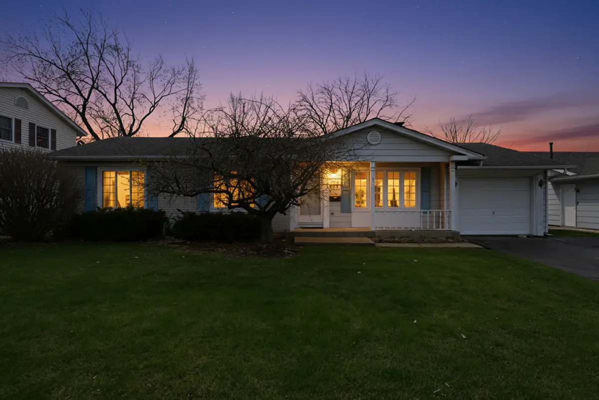 593 Bristol Lane, Elk Grove Village, IL 60007 - #1