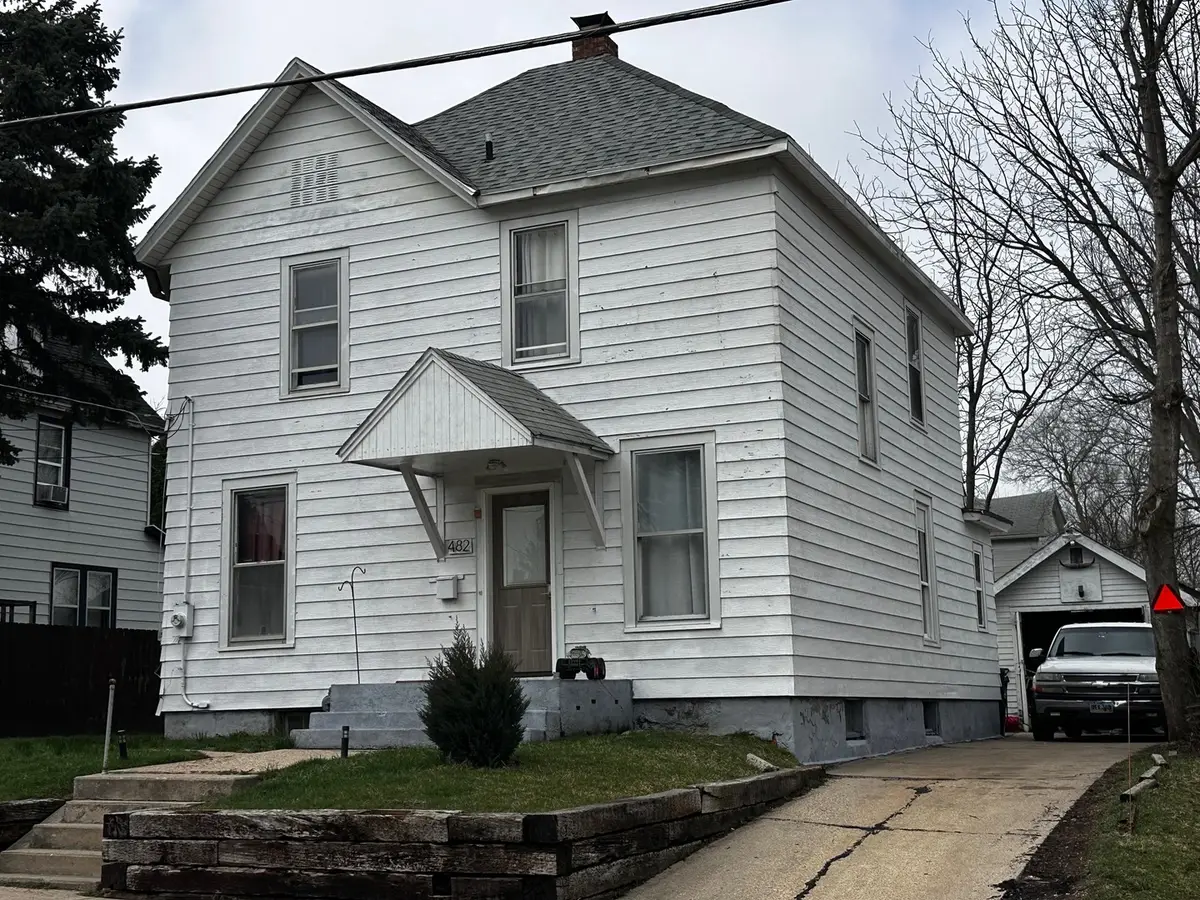 482 S Float Avenue, Freeport, IL 61032 - #1