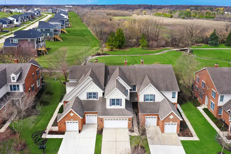 9 Red Tail Drive, Hawthorn Woods, IL 60047 - #3