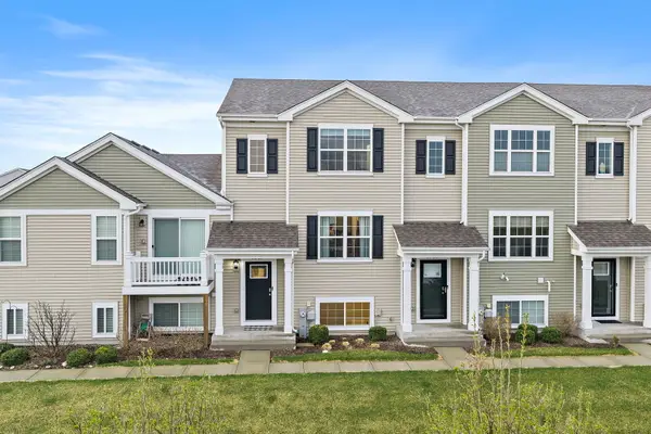 2563 Bella Drive, Pingree Grove, IL 60140