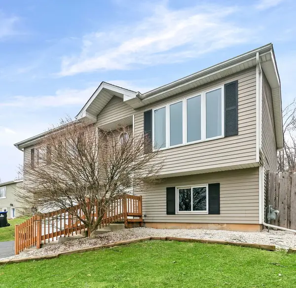 2402 Michael Street, Wonder Lake, IL 60097