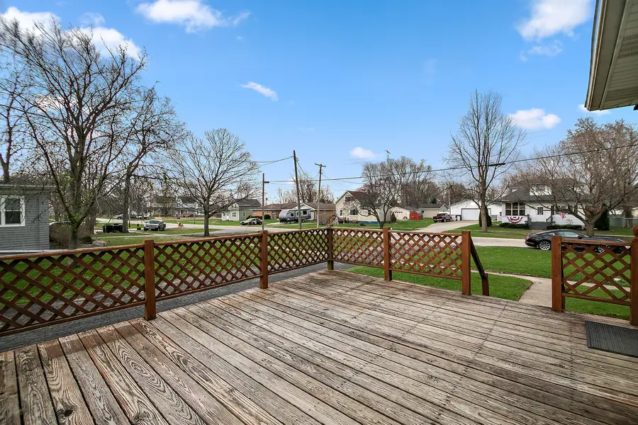 203 E Lake Street, Ashkum, IL 60911 - #2