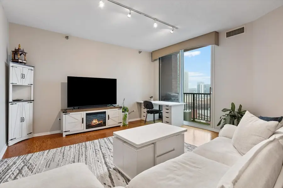 600 N Kingsbury Street #1614, Chicago, IL 60610 - #2