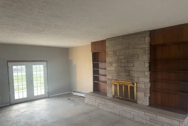 107 N 3rd Street, Irvington, IL 62848 - #2