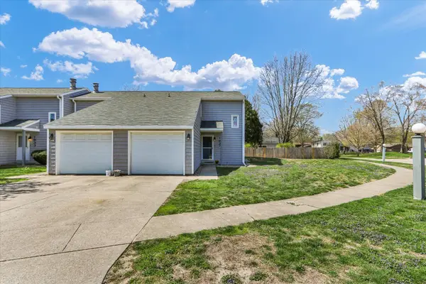 1937 Blackthorn Drive #1937, Champaign, IL 61821