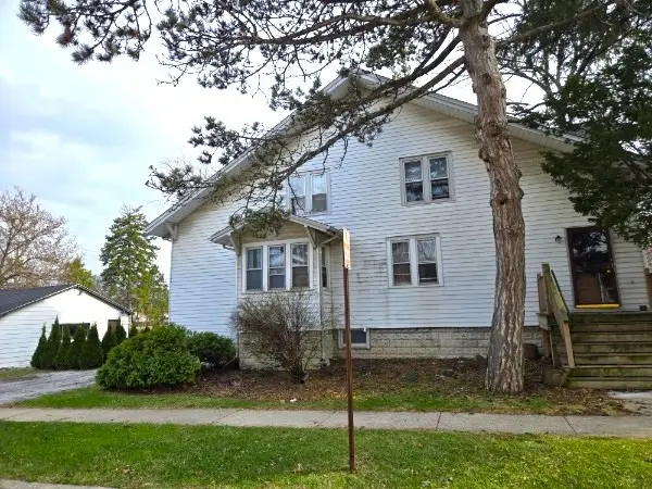 419 N Princeton Avenue, Villa Park, IL 60181