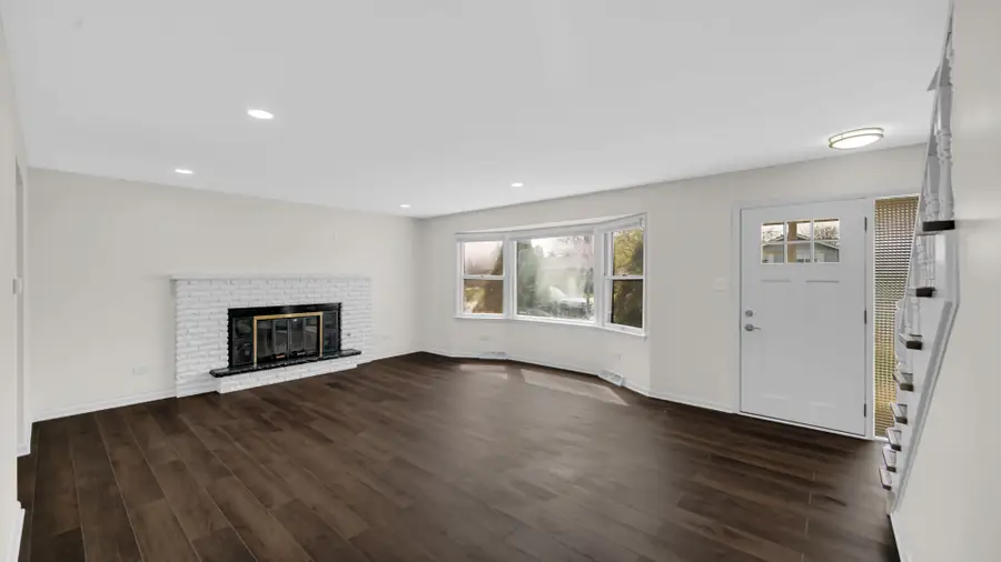 17525 Maple Avenue, Lansing, IL 60438 - #3