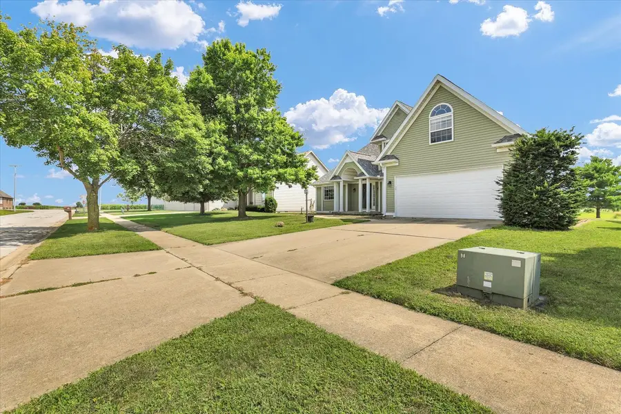 905 Pheasant Run Road, Tuscola, IL 61953 - #3