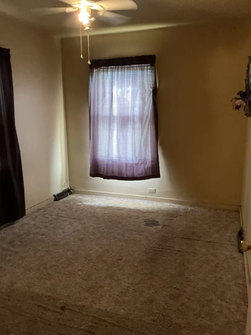 9230 S Saginaw Avenue, Chicago, IL 60617 - #3