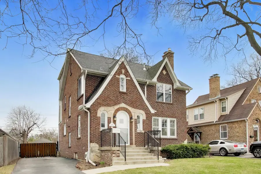 403 S Wille Street, Mount Prospect, IL 60056 - #2