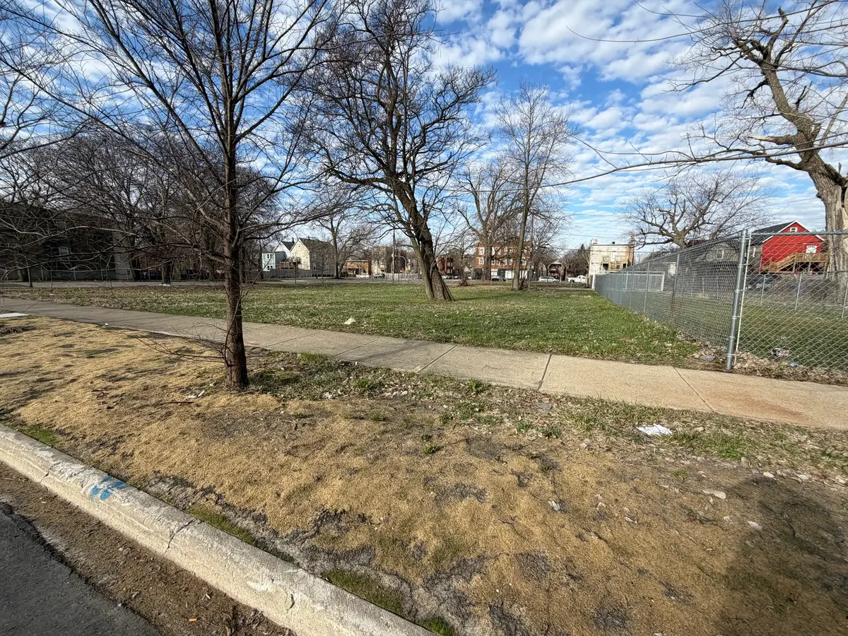 5954 S May Street, Chicago, IL 60621 - #1