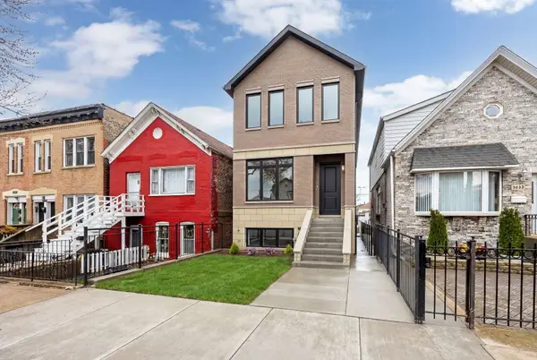 3633 S Emerald Avenue, Chicago, IL 60609