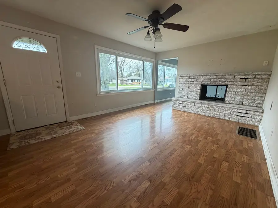 28W567 Forest View Avenue, Warrenville, IL 60555 - #3