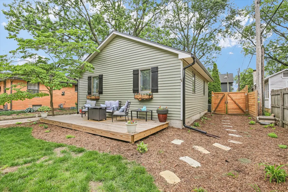 605 S Chicago Avenue, Champaign, IL 61821 - #1