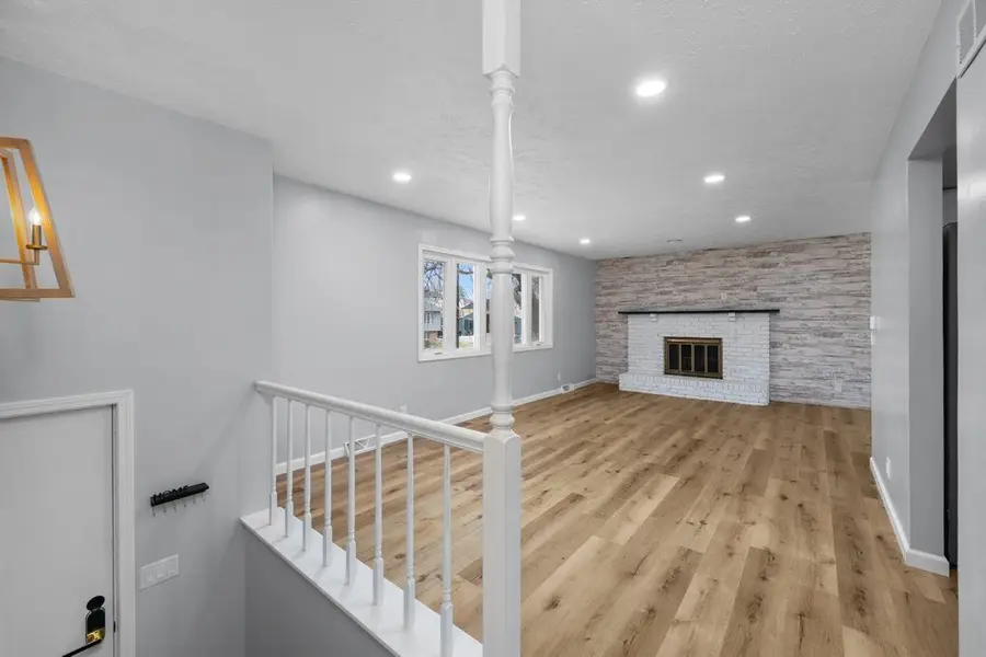 2501 E 34th Street Court, Davenport, IA 52807 - #3