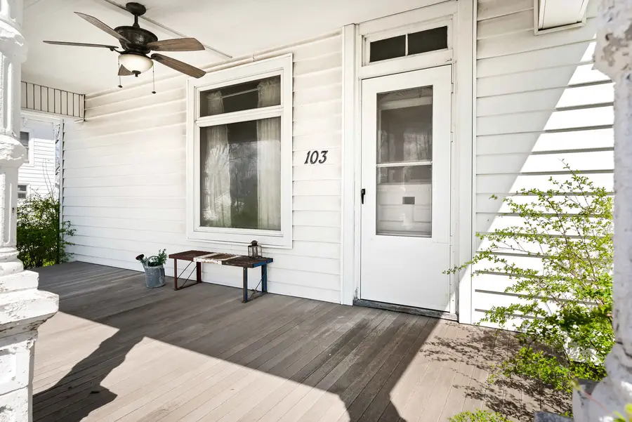 103 W Wood Street, Colfax, IL 61728 - #2