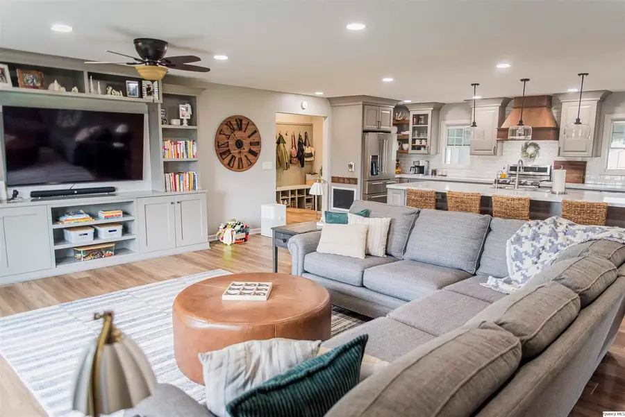 1737 N 2250th Place, Mendon, IL 62351 - #2