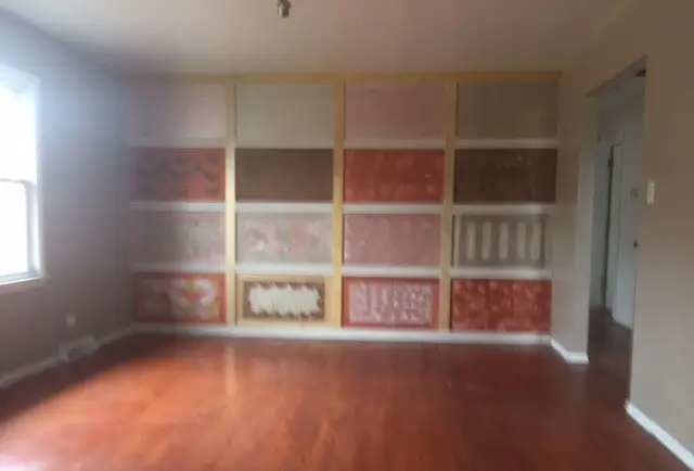 725 E 152nd Street, Phoenix, IL 60426 - #3