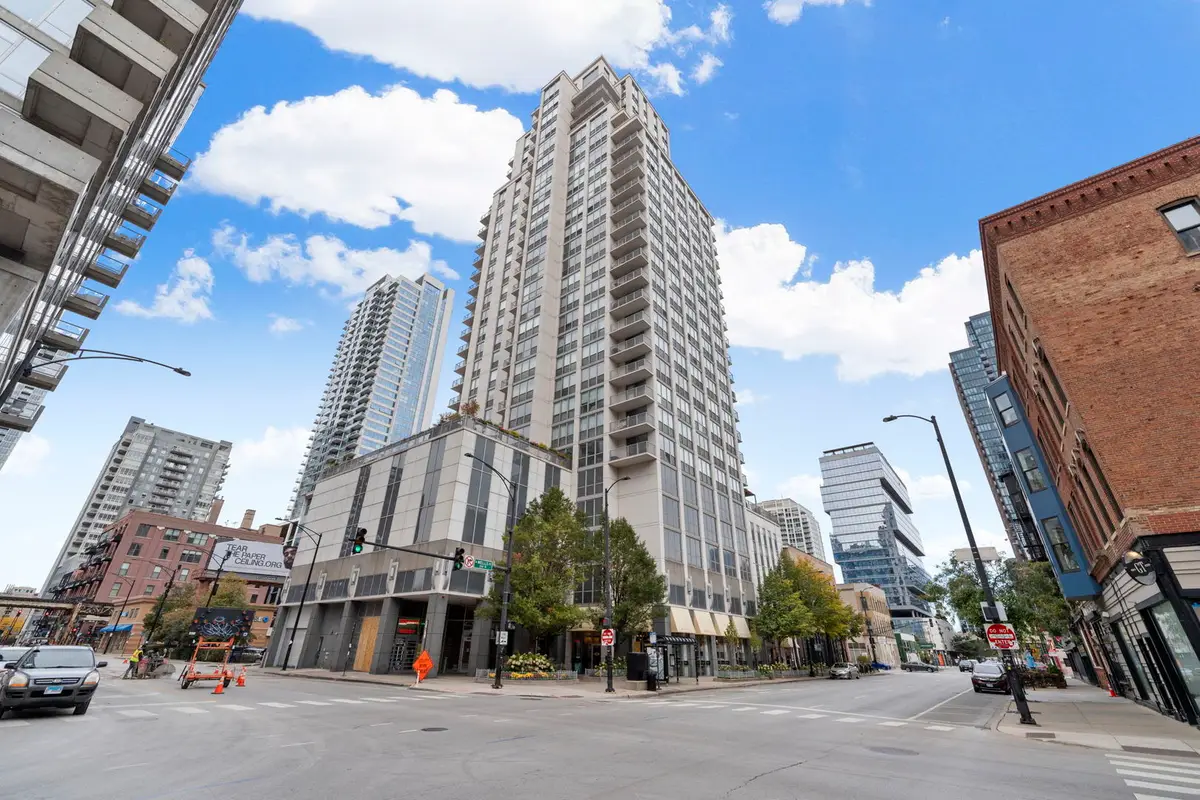 200 W Grand Avenue #903, Chicago, IL 60654 - #1