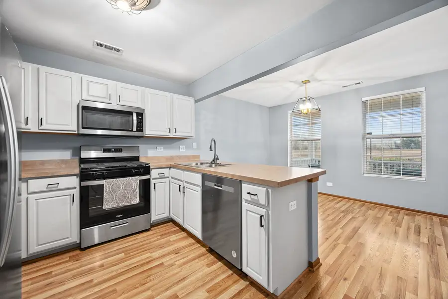 568 Four Seasons Boulevard, Aurora, IL 60504 - #3