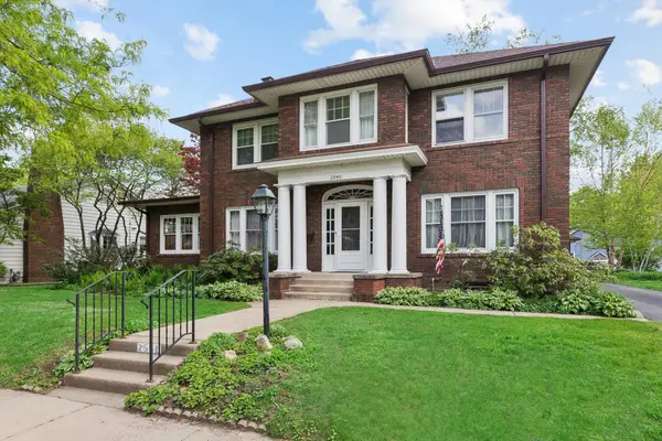 2540 19th Avenue, Rock Island, IL 61201