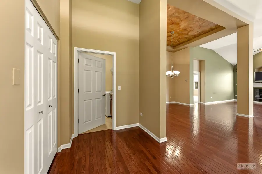 700 Cheshire Court, Oswego, IL 60543 - #2