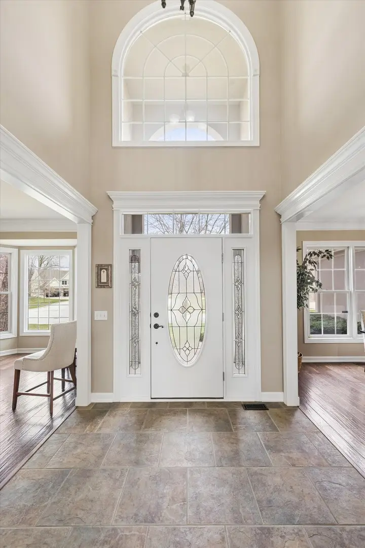 808 Wedgewood Drive, Crystal Lake, IL 60014 - #2