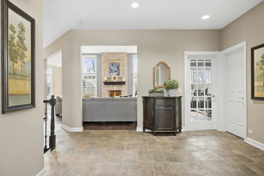 808 Wedgewood Drive, Crystal Lake, IL 60014 - #3