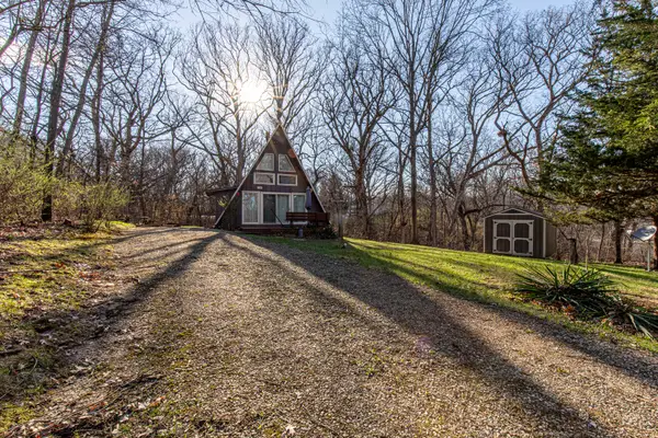 110 Indian Hills Drive, Putnam, IL 61560