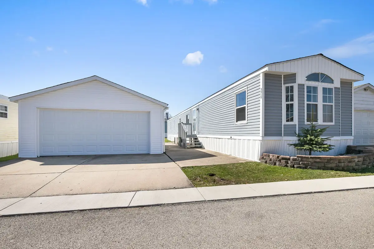 3515 Barb Avenue, Park City, IL 60085 - #1