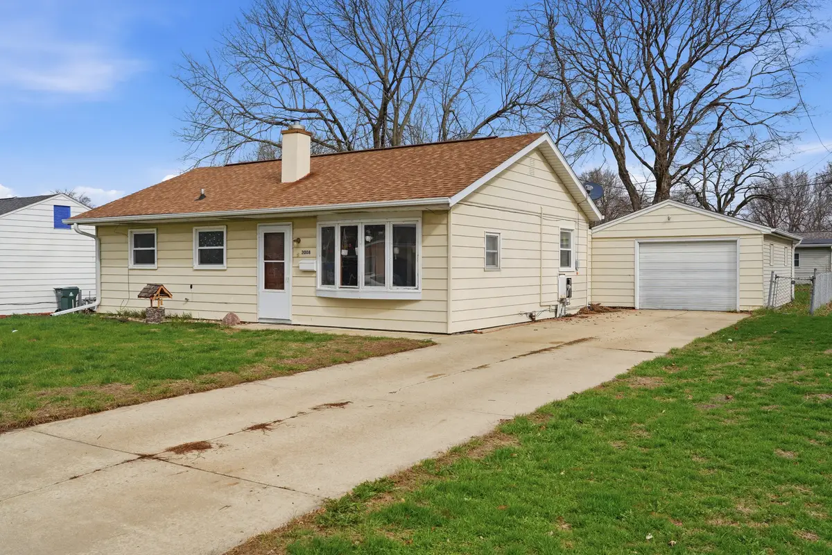 2008 E 6th Street, Sterling, IL 61081 - #1
