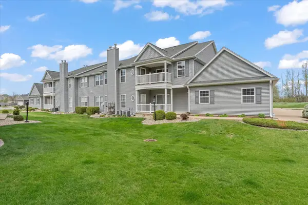 3030 E Stillwater Landing #203, Urbana, IL 61802