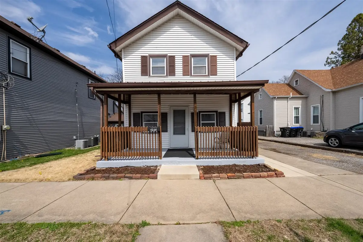 603 W Chestnut Street, Bloomington, IL 61701 - #1