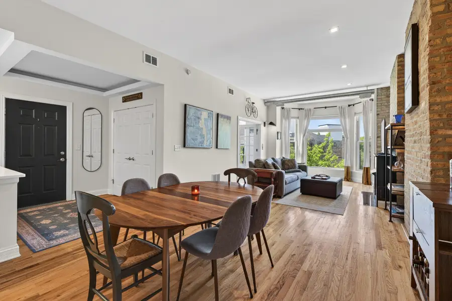 1245 W George Street #301, Chicago, IL 60657 - #2