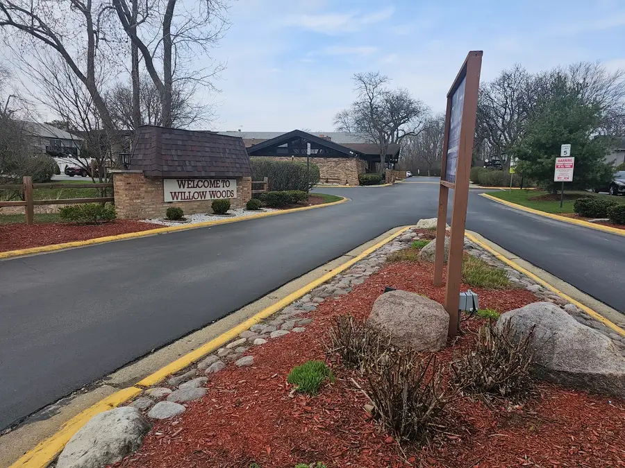 922 Old Willow Road #208, Prospect Heights, IL 60070 - #3