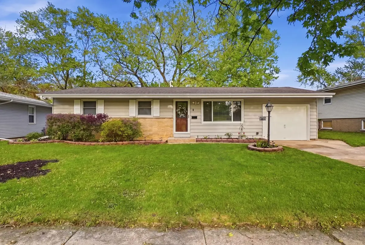 18847 Greenbay Avenue, Lansing, IL 60438 - #1