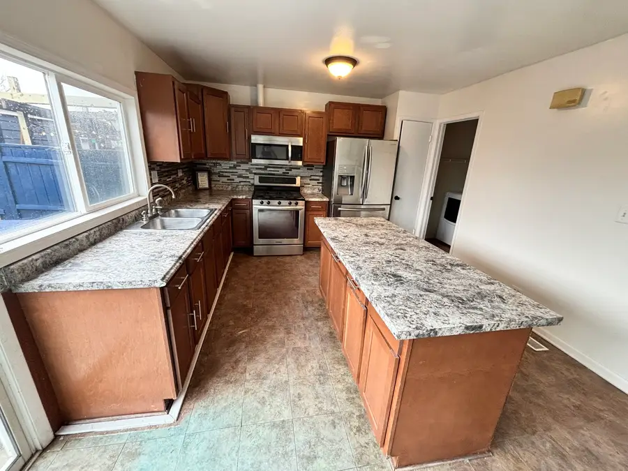 1373 Greenbrook Court, Hanover Park, IL 60133 - #3