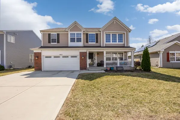 1863 Lake Bluff Lane, Pingree Grove, IL 60140