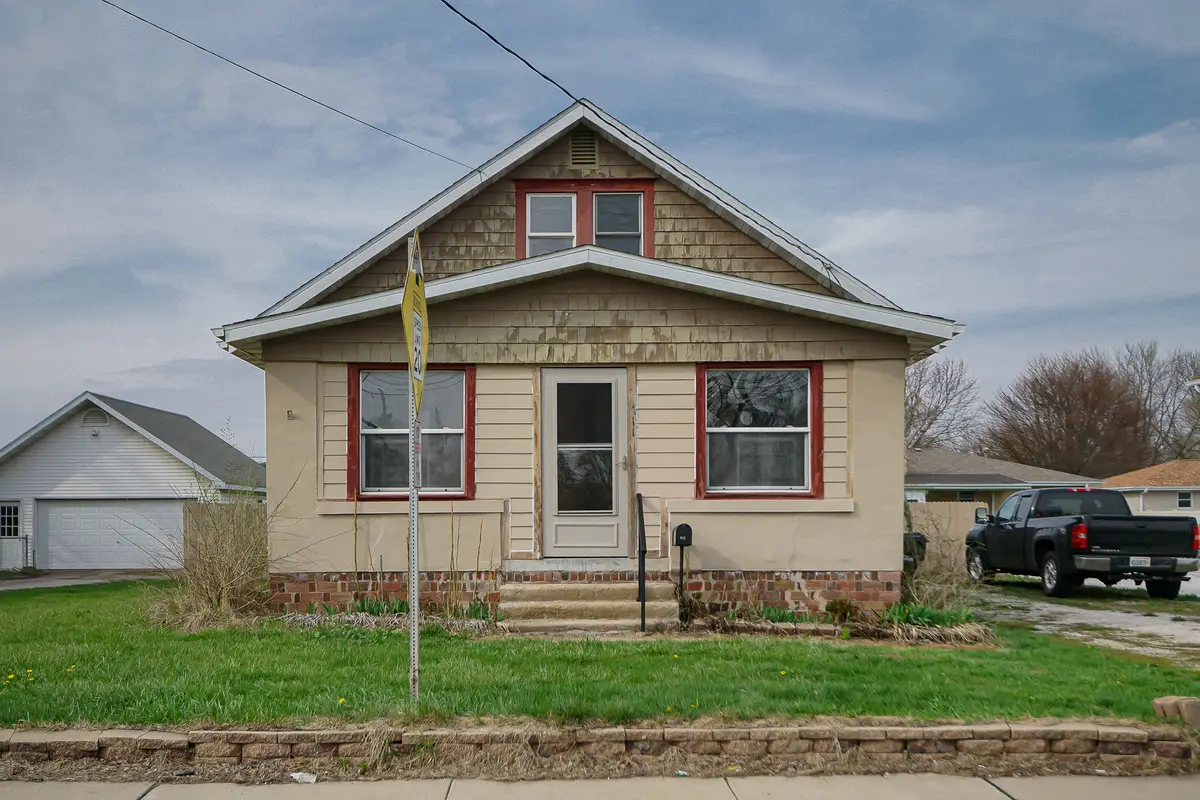 711 Peoria Street, Washington, IL 61571 - #1