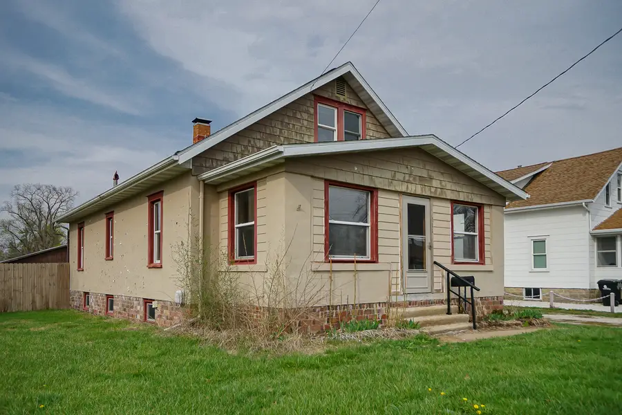 711 Peoria Street, Washington, IL 61571 - #2