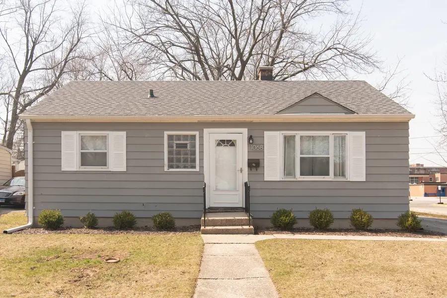 1068 Leith Avenue, Waukegan, IL 60085 - #2