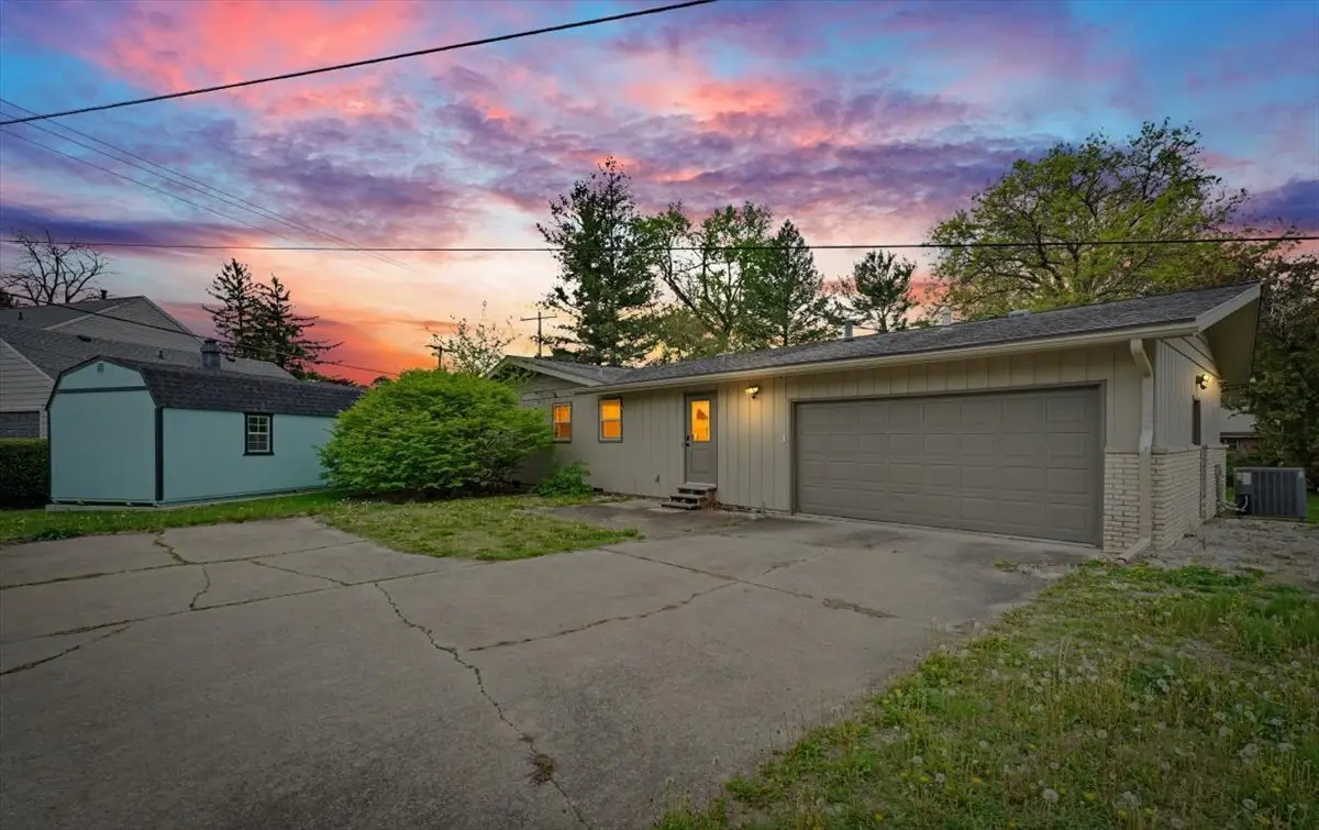 10 O Connor Court, Champaign, IL 61821 - #1